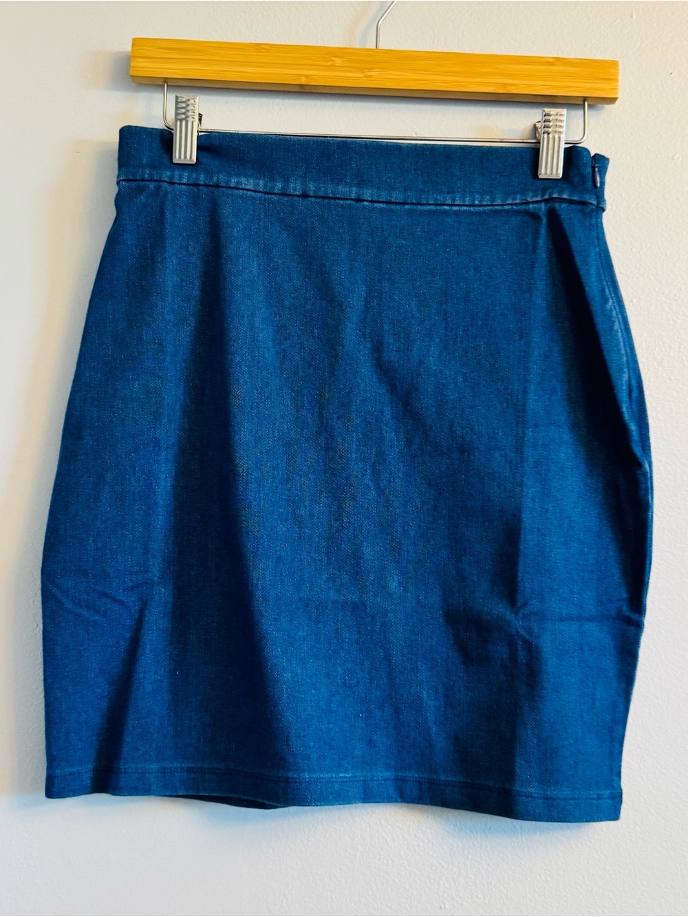 Susana Monaco NWT Light Wash Denim Mini Skirt Stretch M